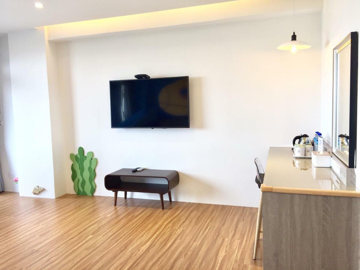 Two Home Inn Hualien City Exterior photo